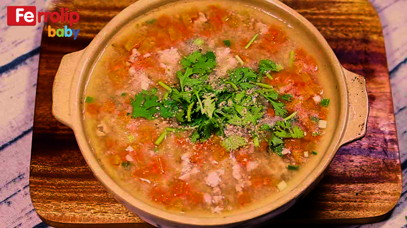 Cháo thịt heo băm + cà chua + đậu hũ